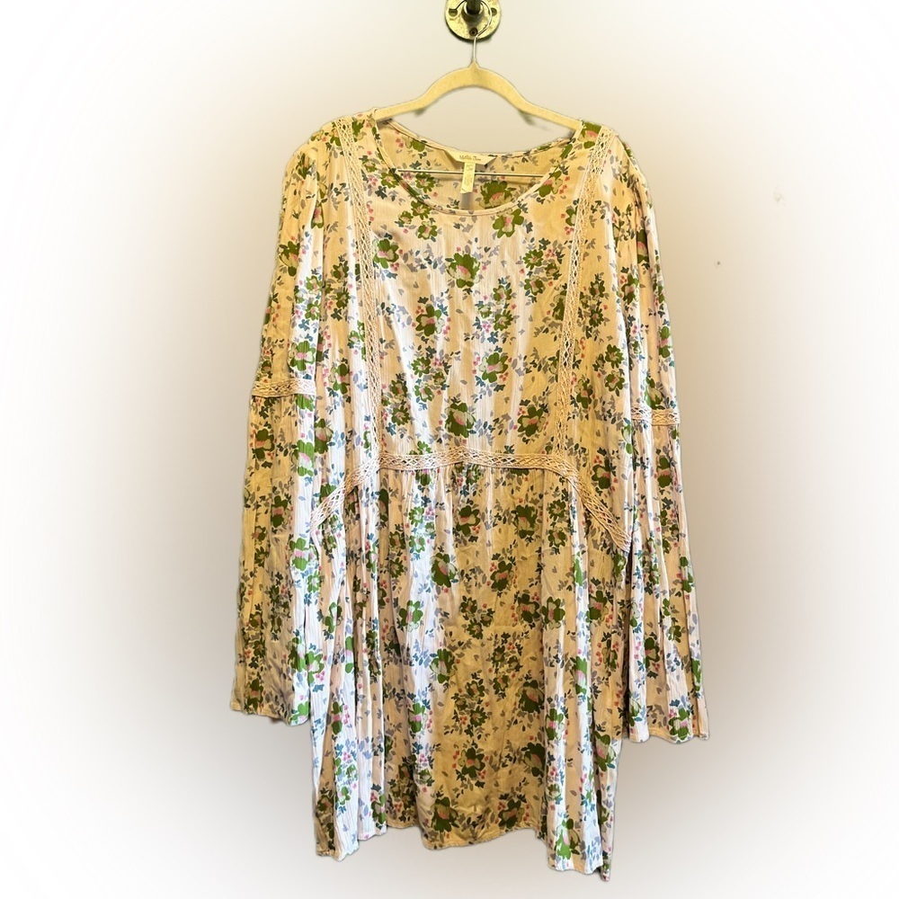 Matilda Jane tunic size Large floral long with crochet detail